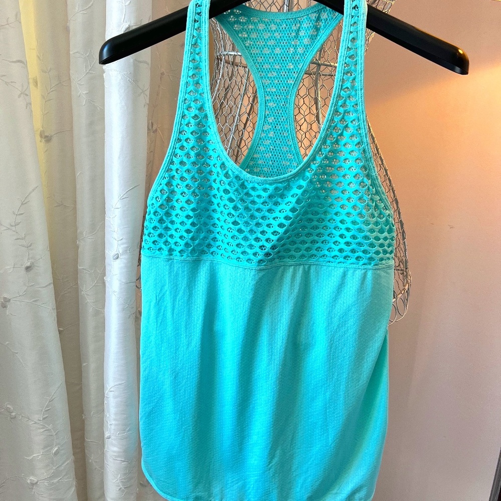 Lorna Jane Seafoam Green Exercise Tank Top
